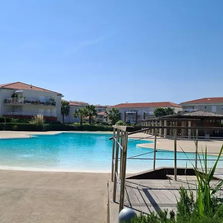 Bel En Bord De Avec Piscine Lagon Et Jardin, En Securisee * أنتيب