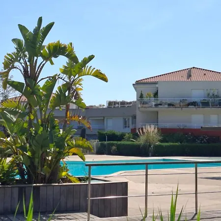 شقة Bel En Bord De Avec Piscine Lagon Et Jardin, En Securisee