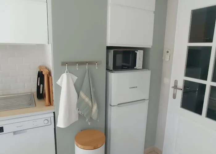 Lejlighed Bel En Bord De Avec Piscine Lagon Et Jardin, En Securisee *