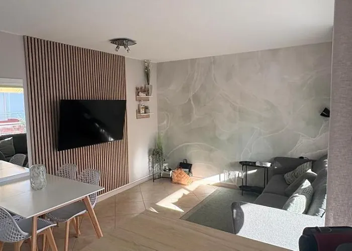 Lejlighed Bel En Bord De Avec Piscine Lagon Et Jardin, En Securisee